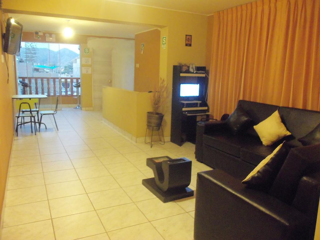 Hostal Boulevard Nazca Exterior photo